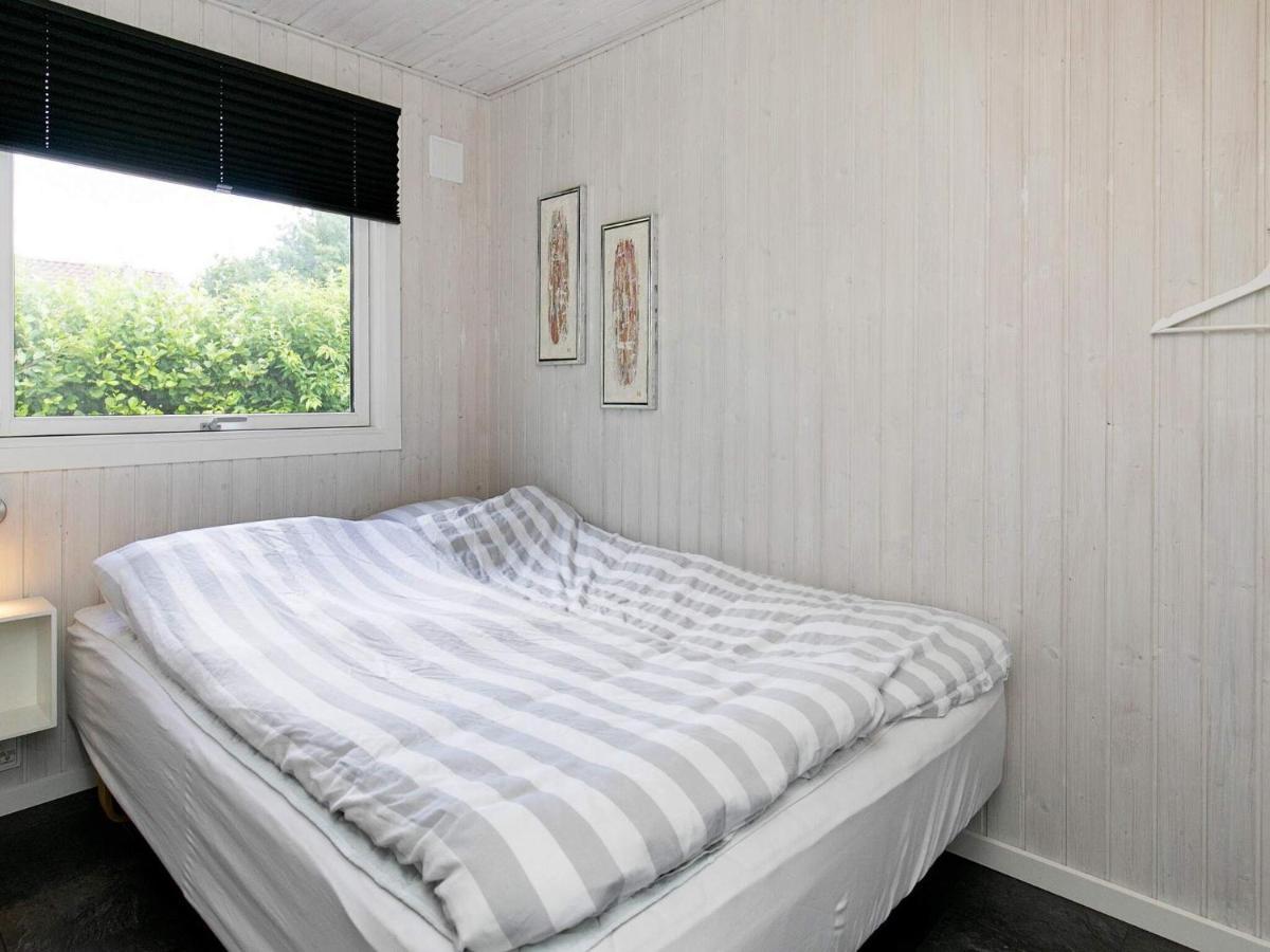 6 Person Holiday Home In Hemmet Екстериор снимка