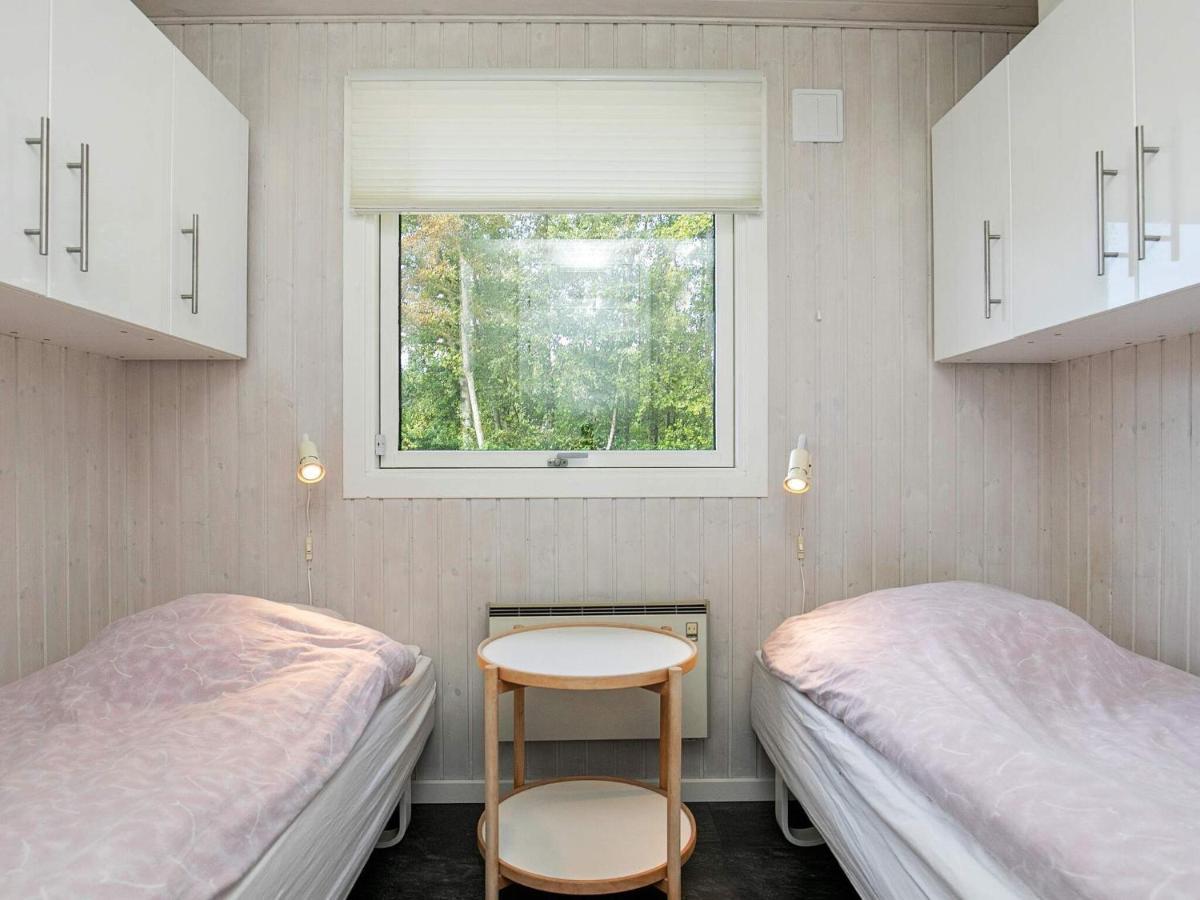 6 Person Holiday Home In Hemmet Екстериор снимка
